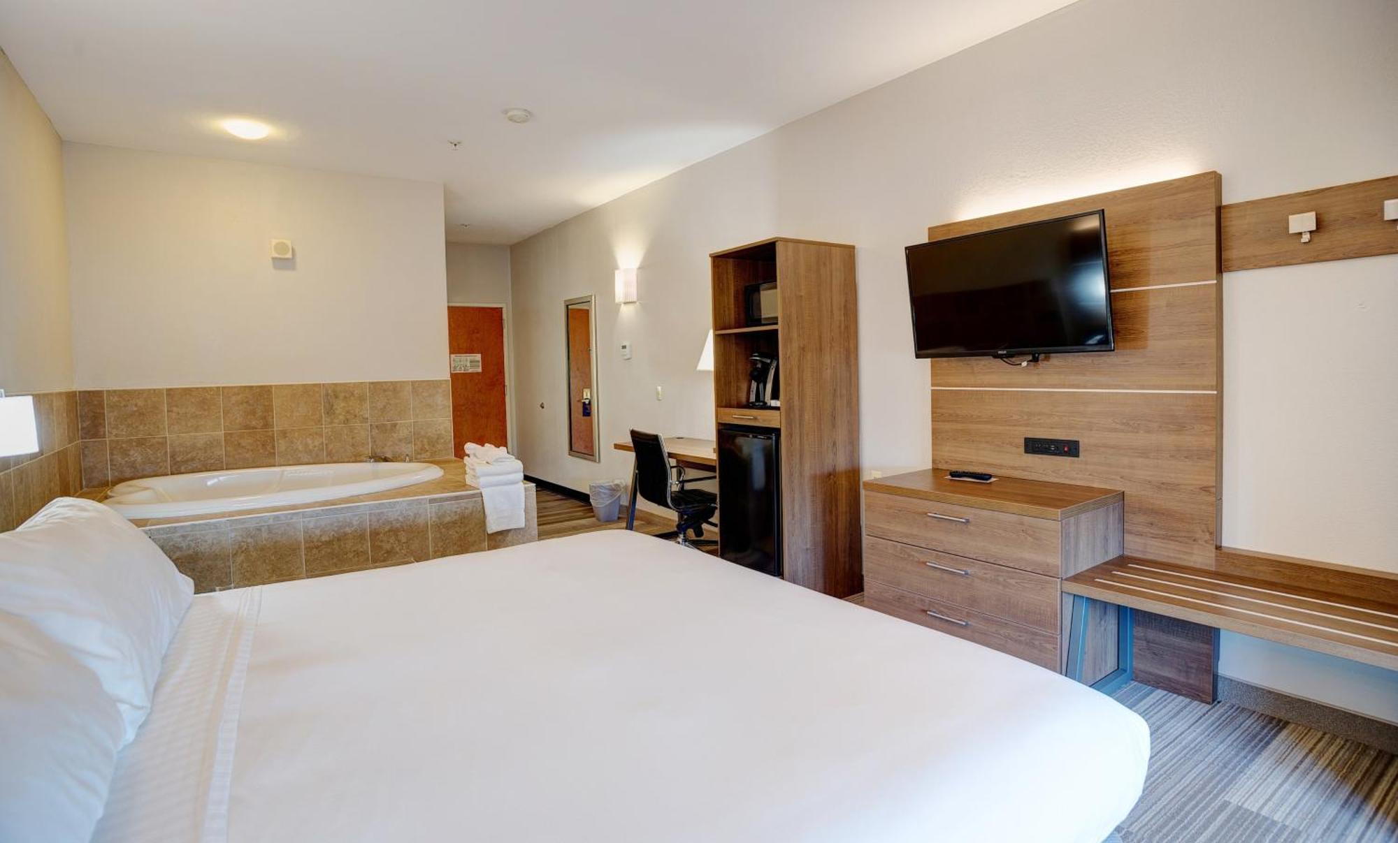Holiday Inn Express La Plata By Ihg Exterior photo